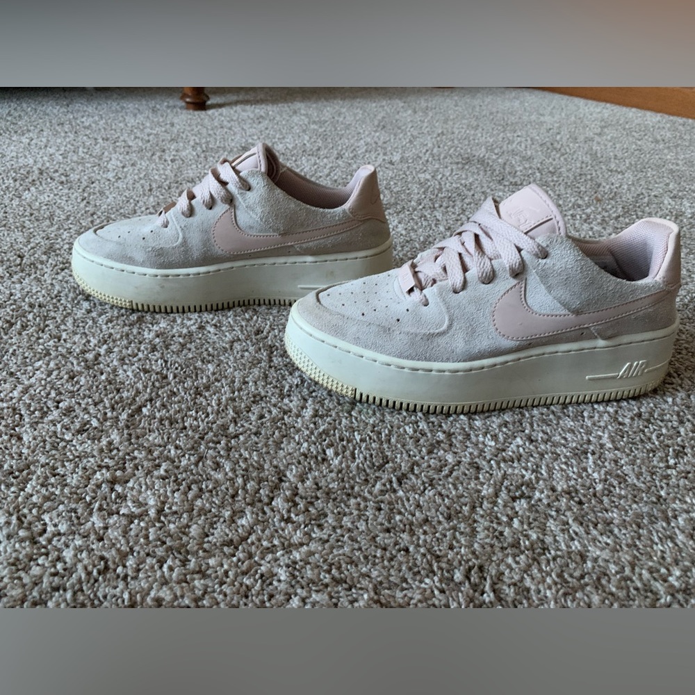 Pink/tan platform Air Force 1
